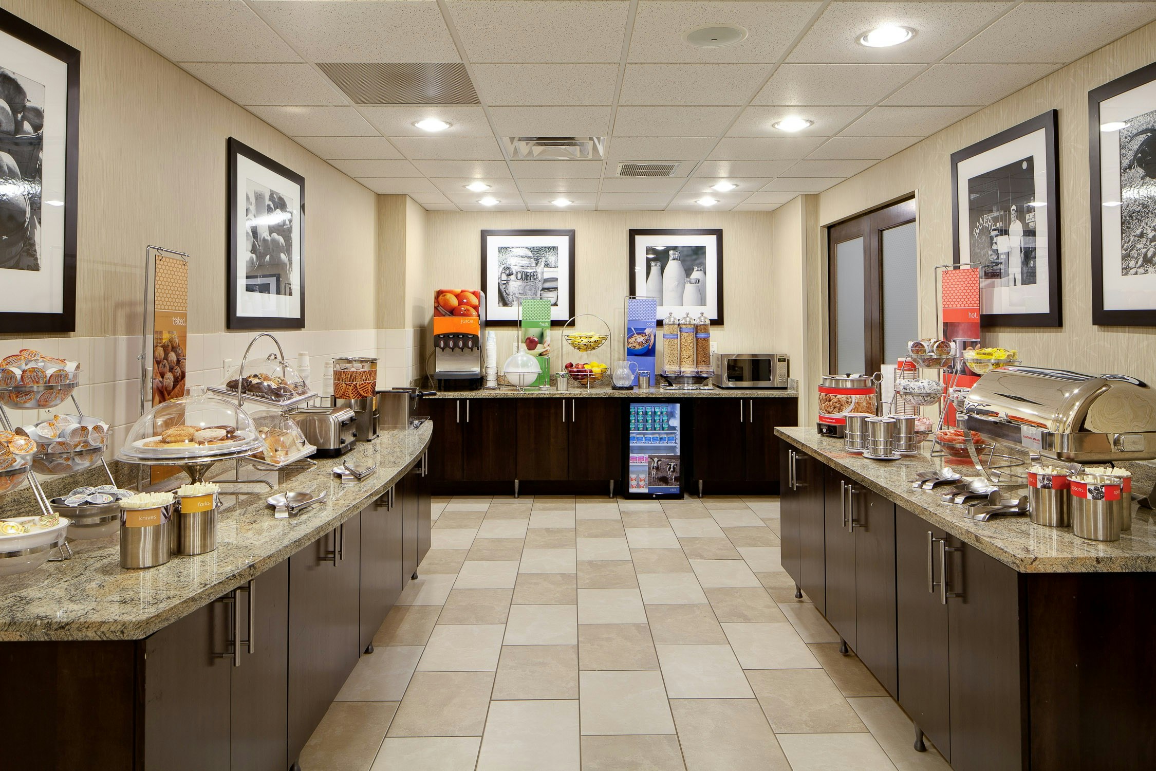 Hampton Inn Chicago Saint Charl 25/43