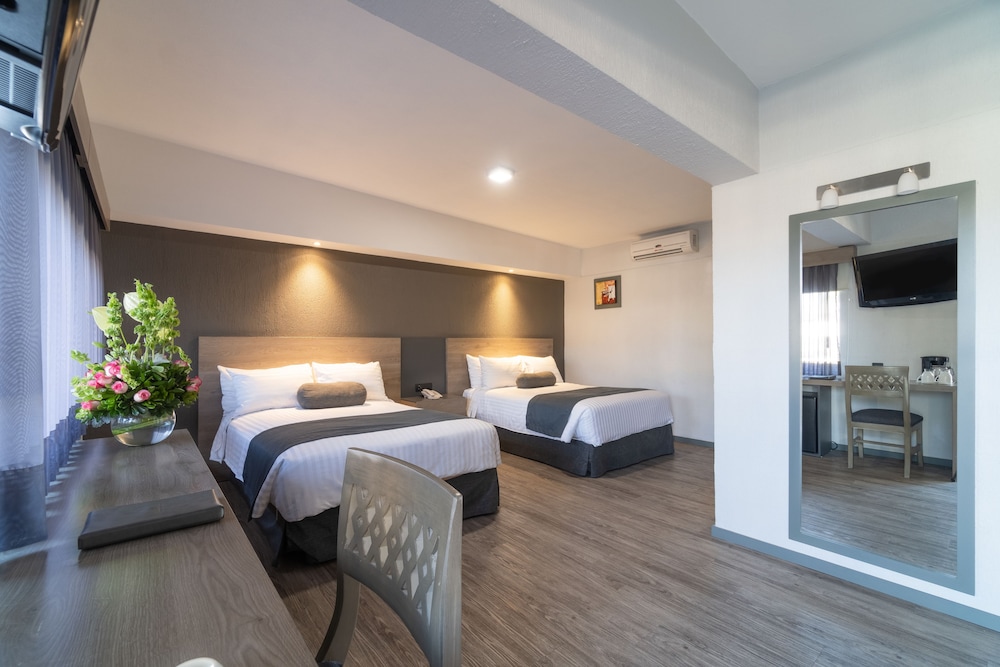 Hotel Malibu 30/74