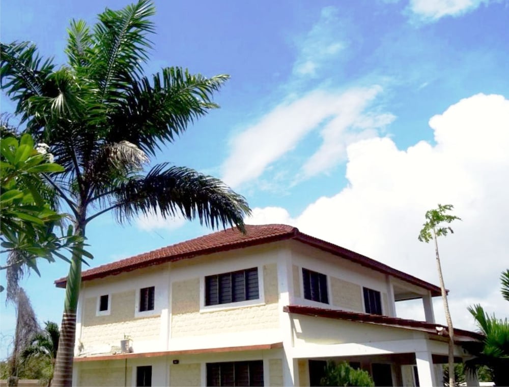 Doric Cottages Diani 1/50