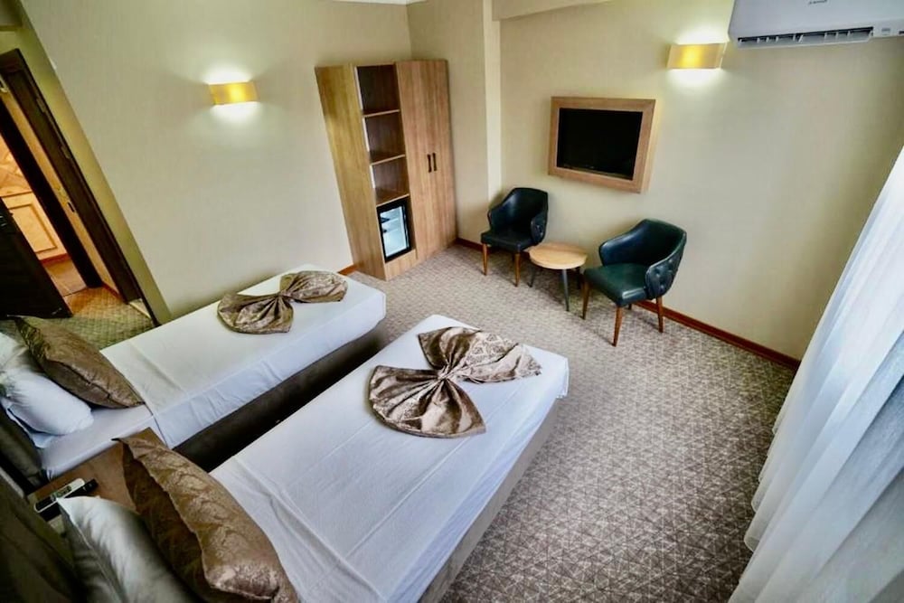 Sultan Hamit Hotel 26/57