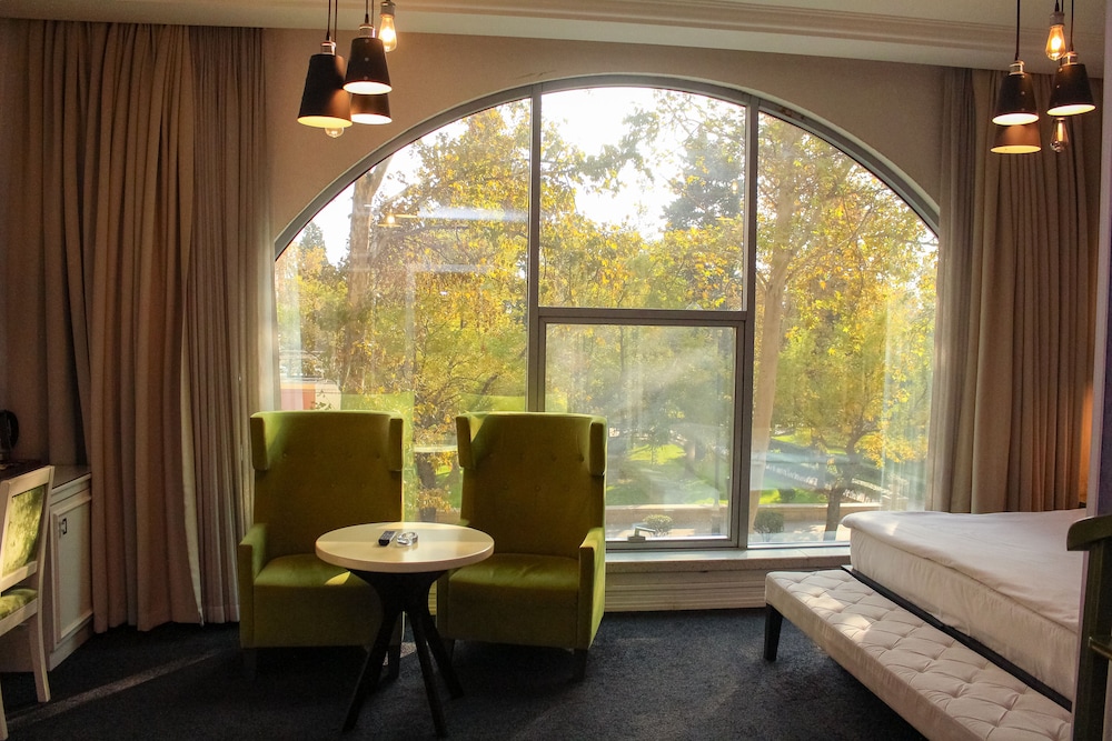 Dondar Hotel 41/61