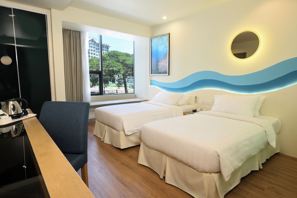 OCEANIA HOTEL 25/51