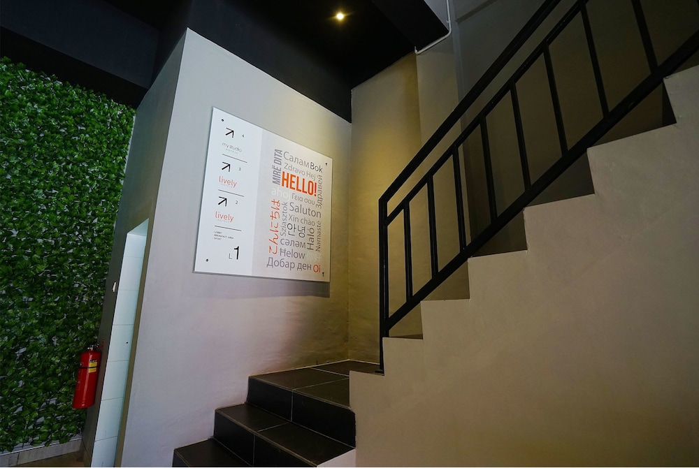 The Lively Hotel Kualanamu 13/31