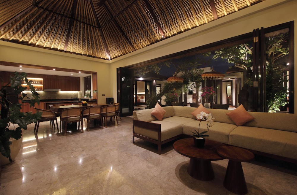 Mahagiri Villas Sanur 32/50