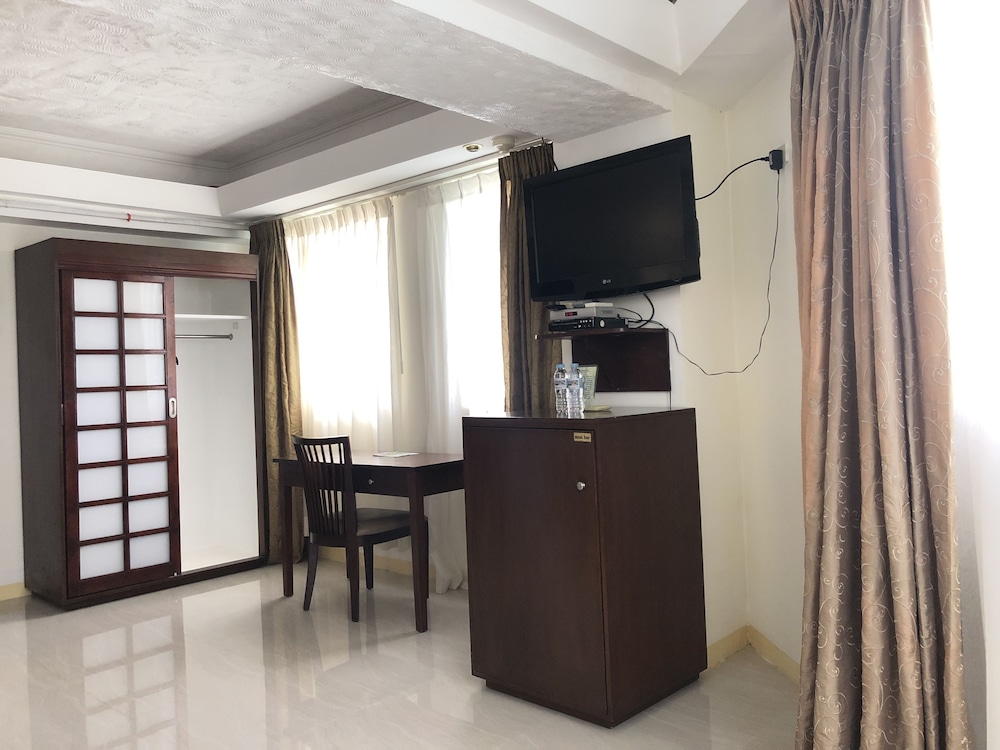 Wild Orchid Beach Resort 46/67