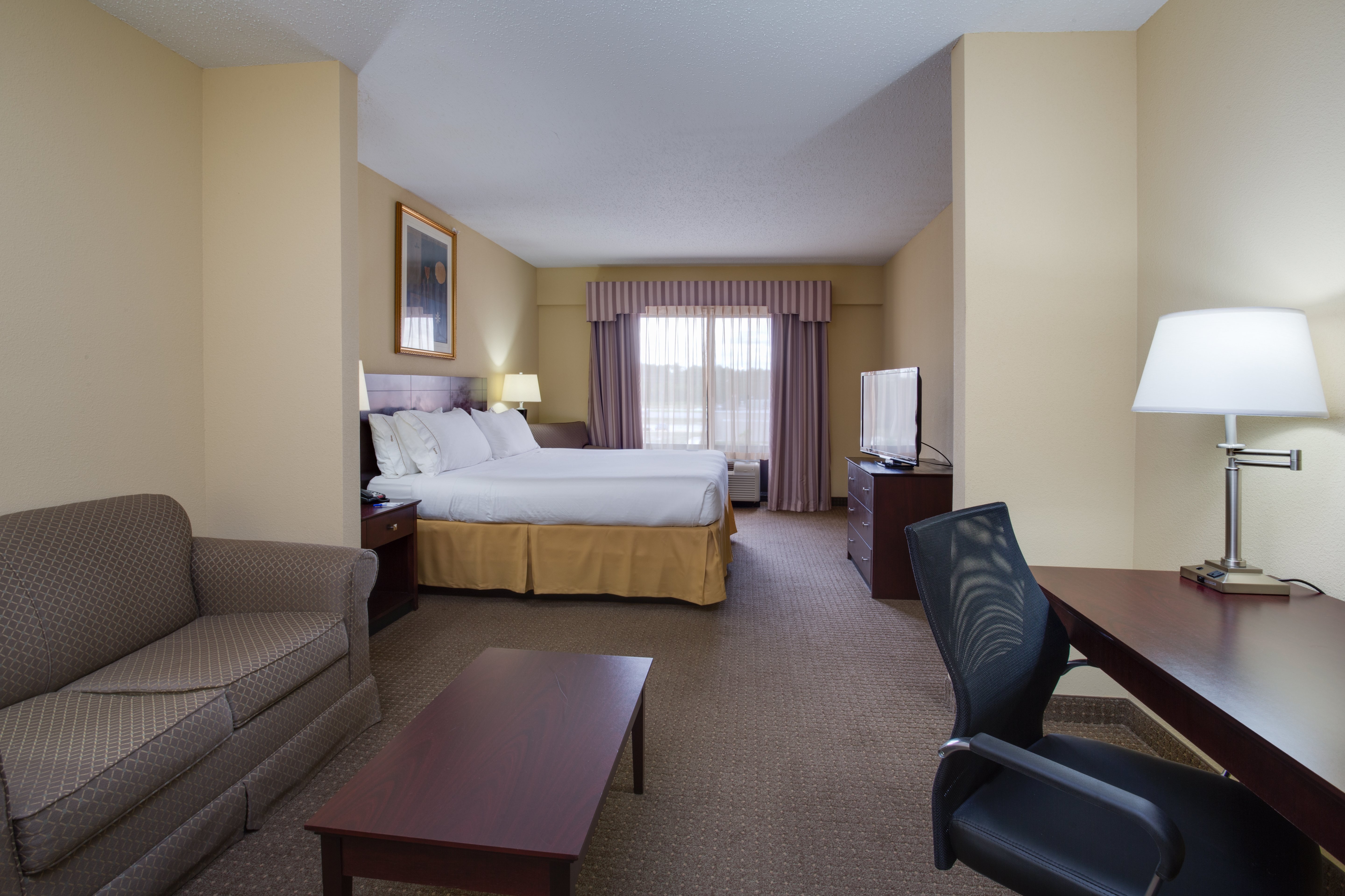 Holiday Inn Express Hotel & Suites Sebring 73/73