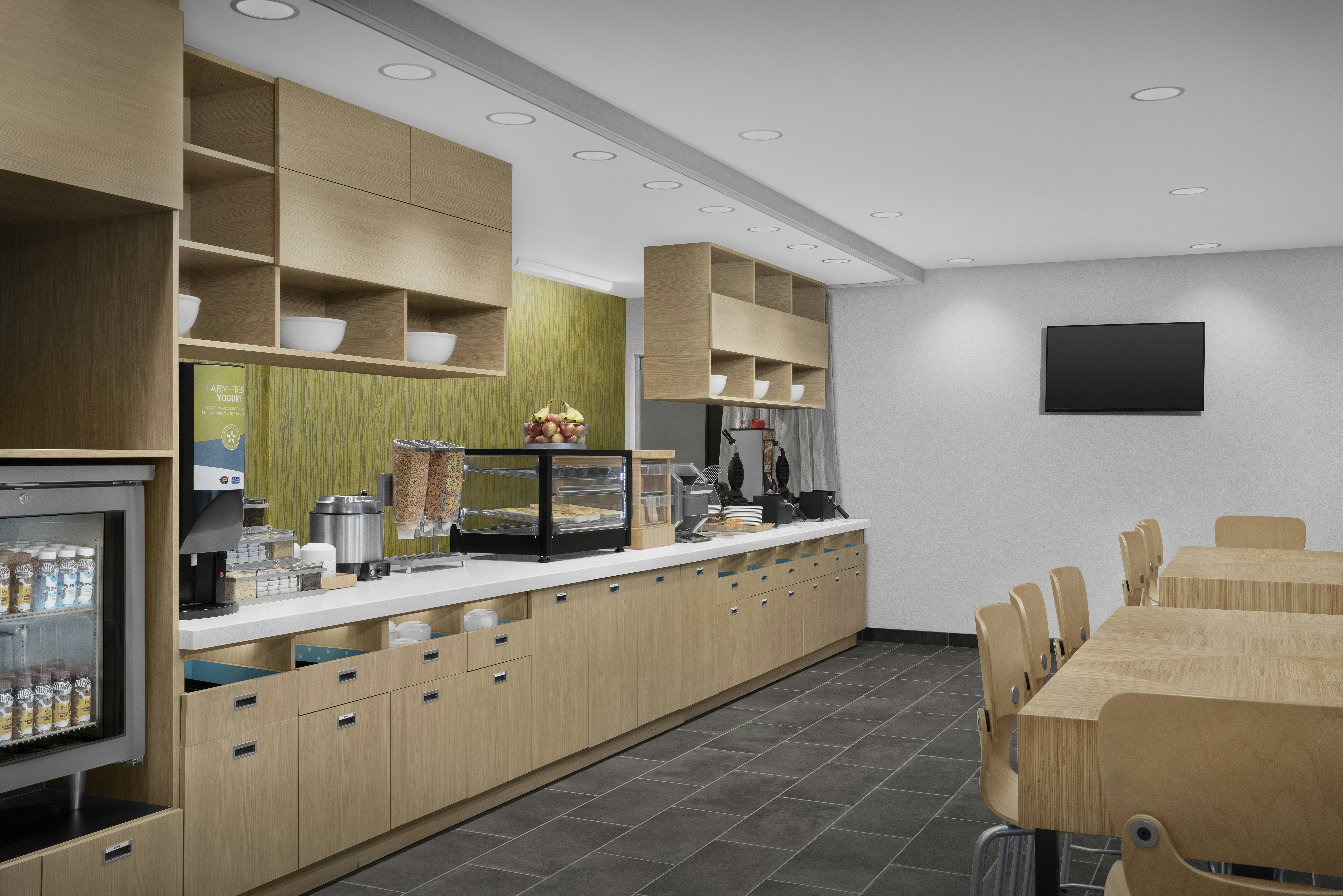 Home2 Suites by Hilton Poughkeepsie 16/18