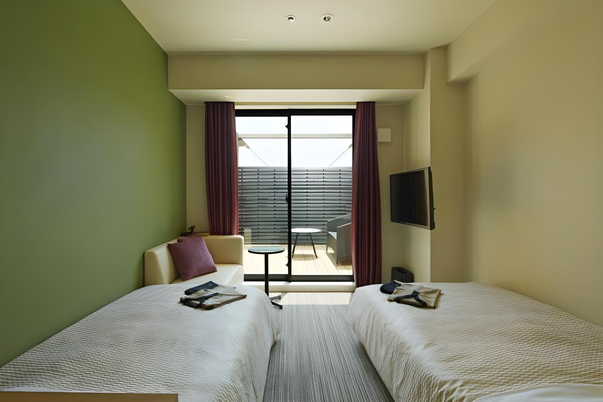 ROOM, TWIN BEDS, SOFA, TERRACE