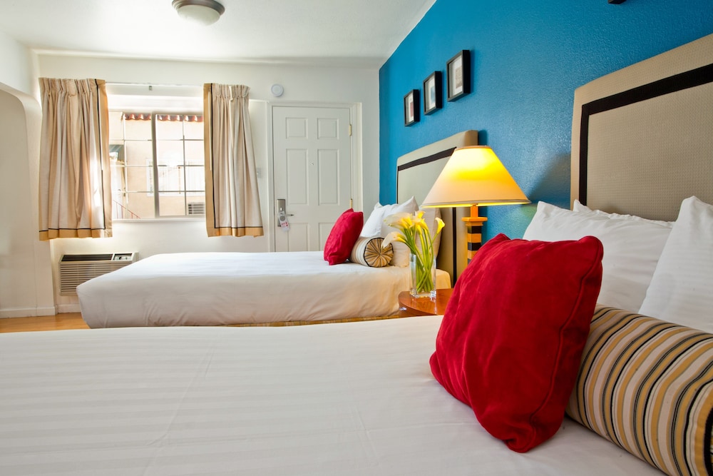 Alpine Inn And Suites 18/42