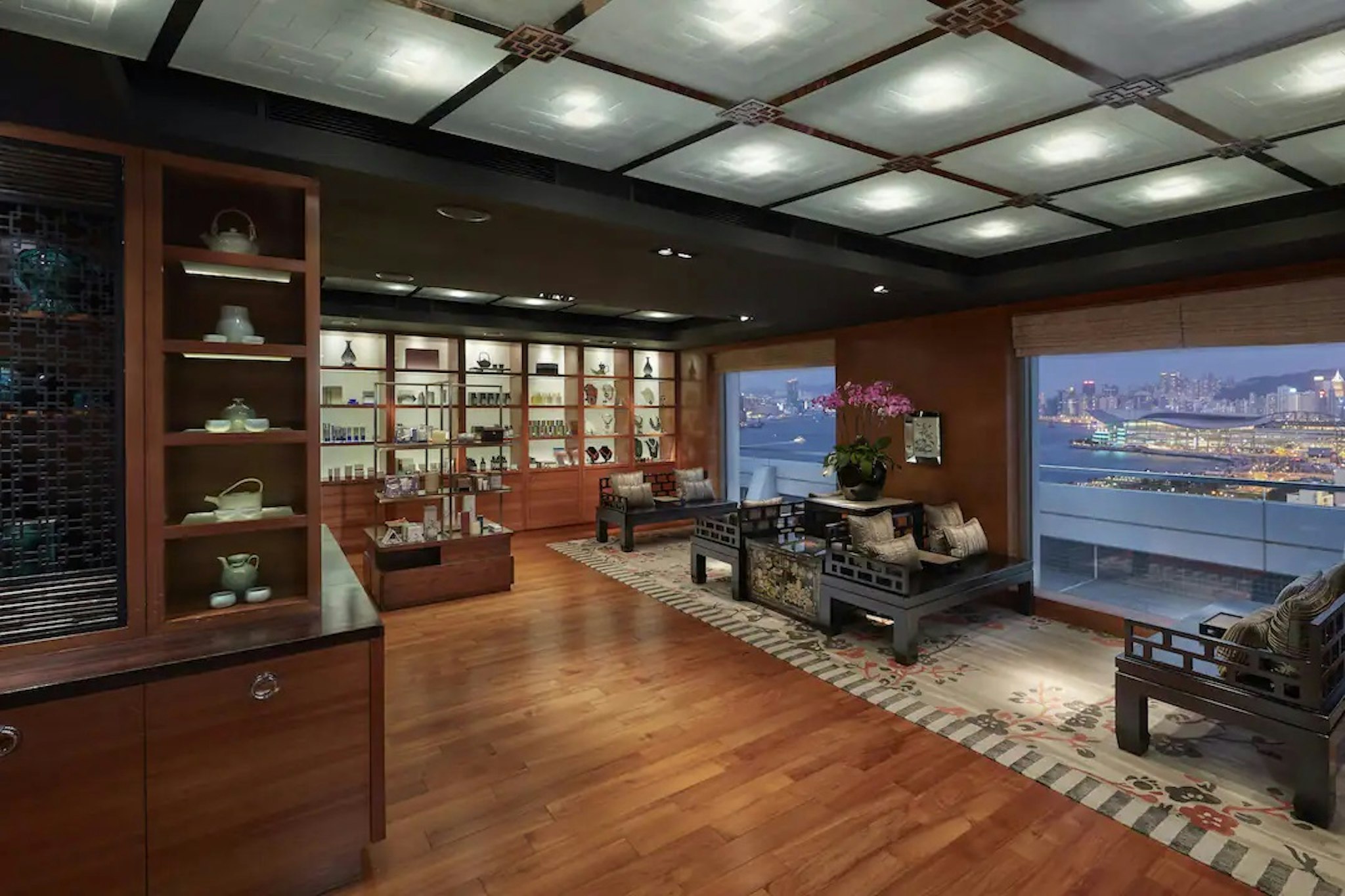 Mandarin Oriental Hong Kong 39/81
