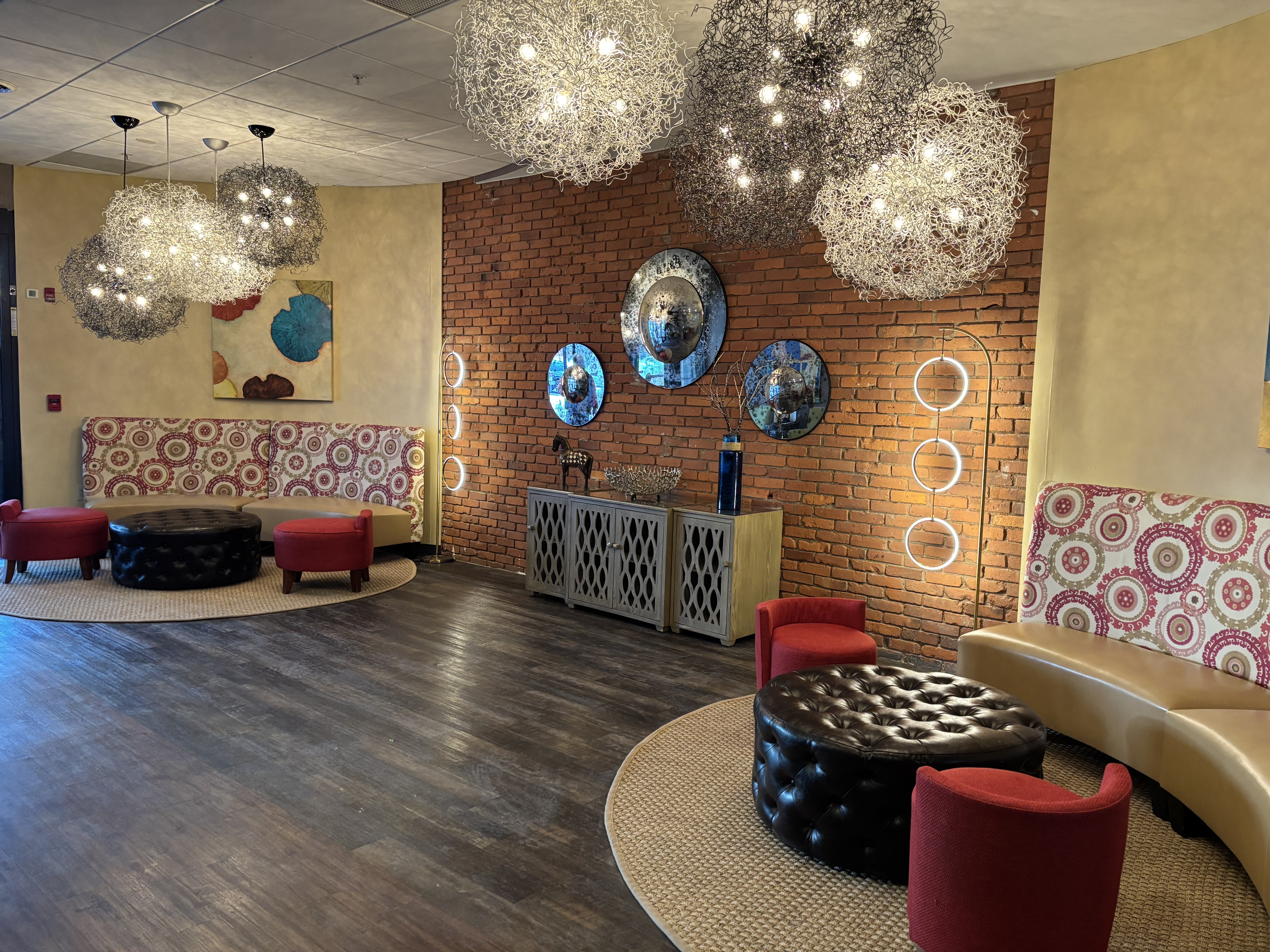 Hotel Indigo Cleveland-Beachwood 13/51