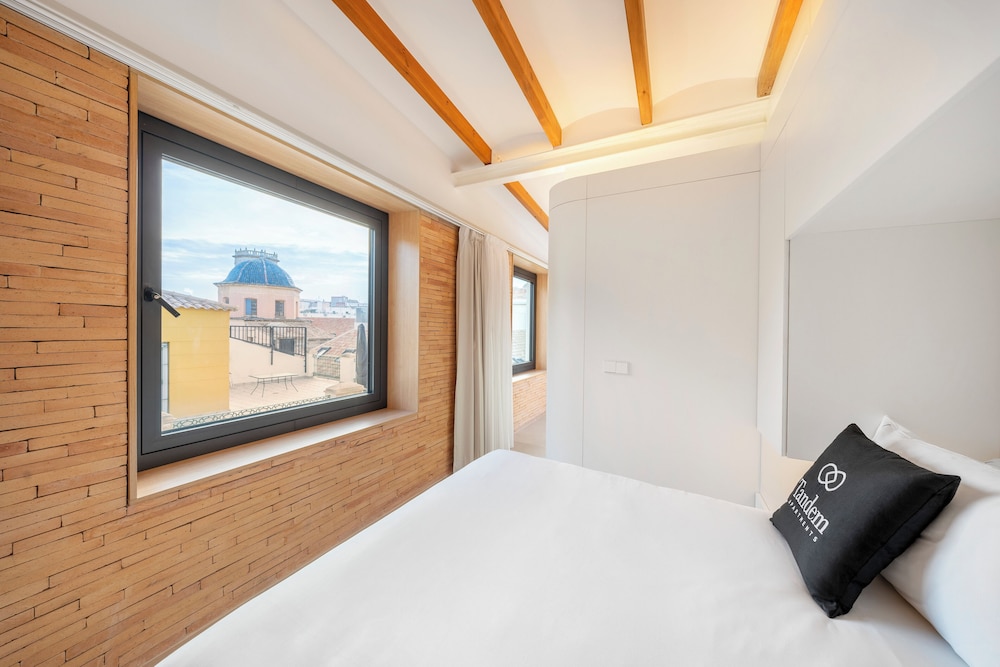 Tandem Portico Alicante Suites 17/35
