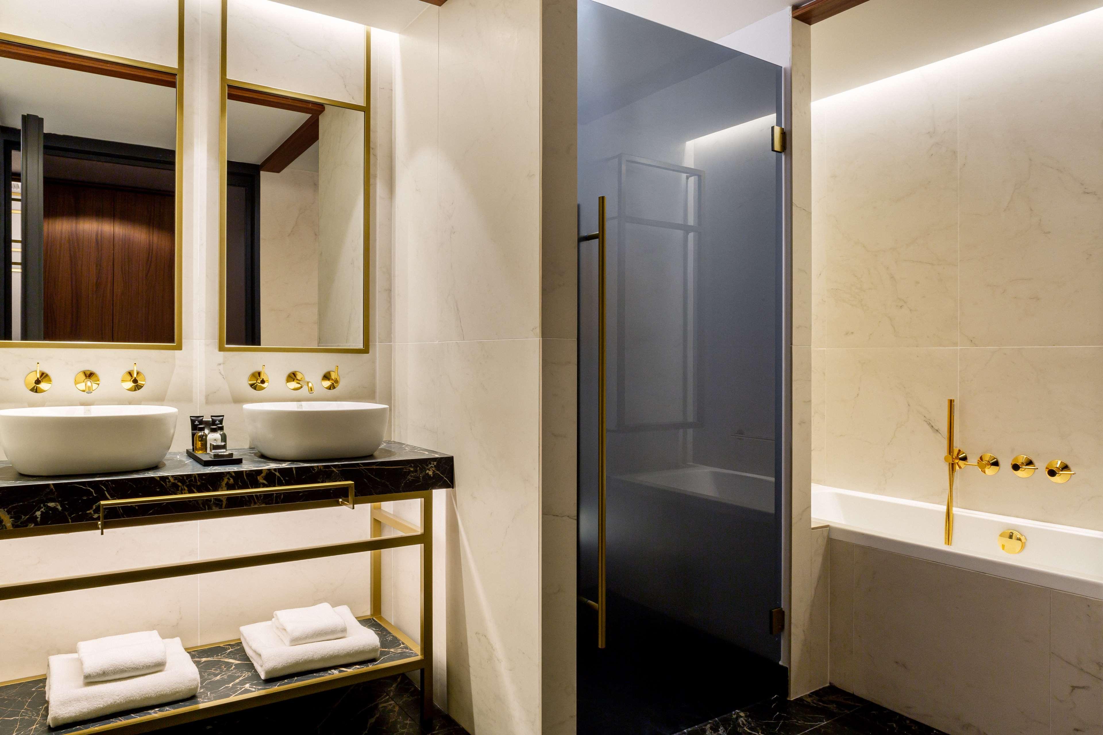 غرفة سوبيريور، Radisson Collection Bilbao 6/7