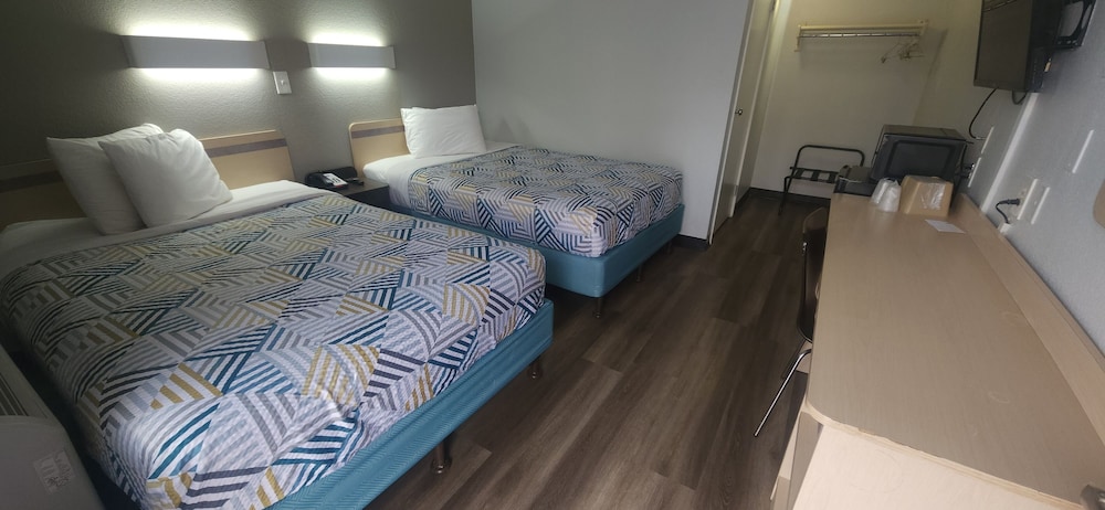 Motel6 Alamogordo, NM 43/59