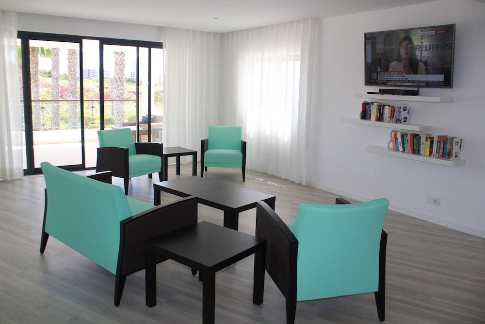 Hotel Alcaide 49/75