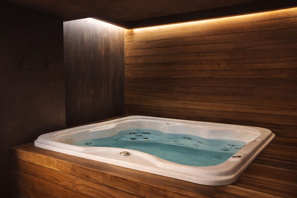 Moncafe Hotel Boutique Spa 27/39