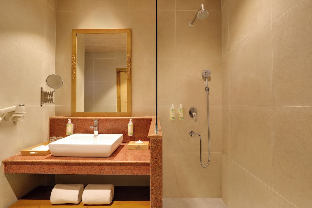 Lemon Tree Resort, Thimphu, Bhutan 35/37