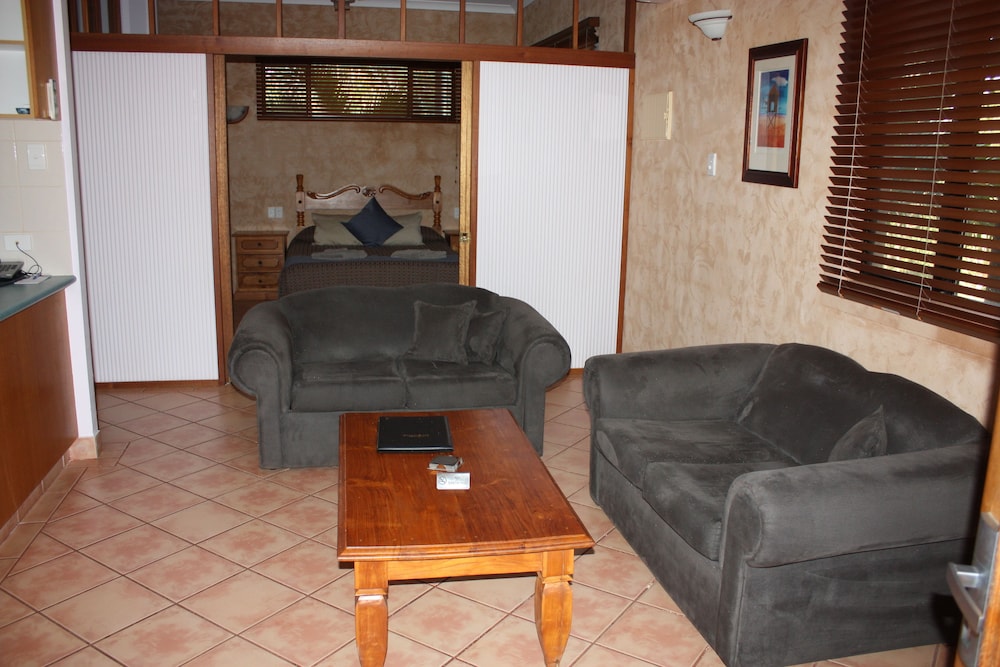 Blue Seas Resort 36/74