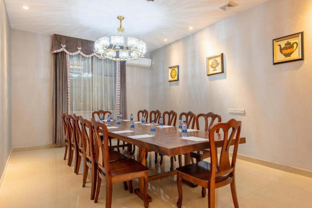 Vienna Hotel (Foshan Wenhua North Road) 41/56
