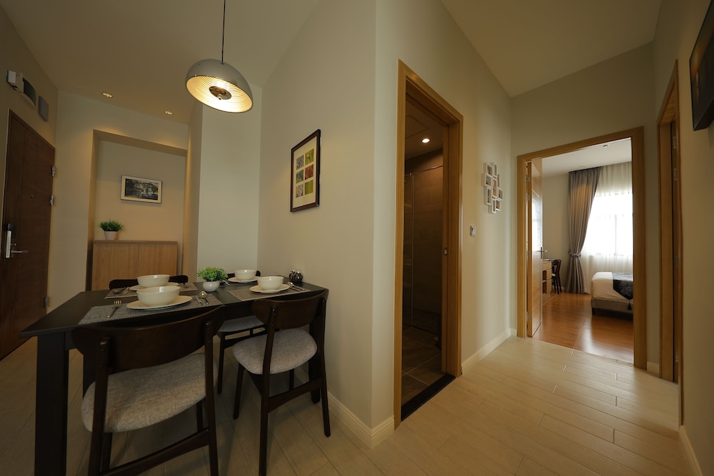 The View Serviced Residence 57/66