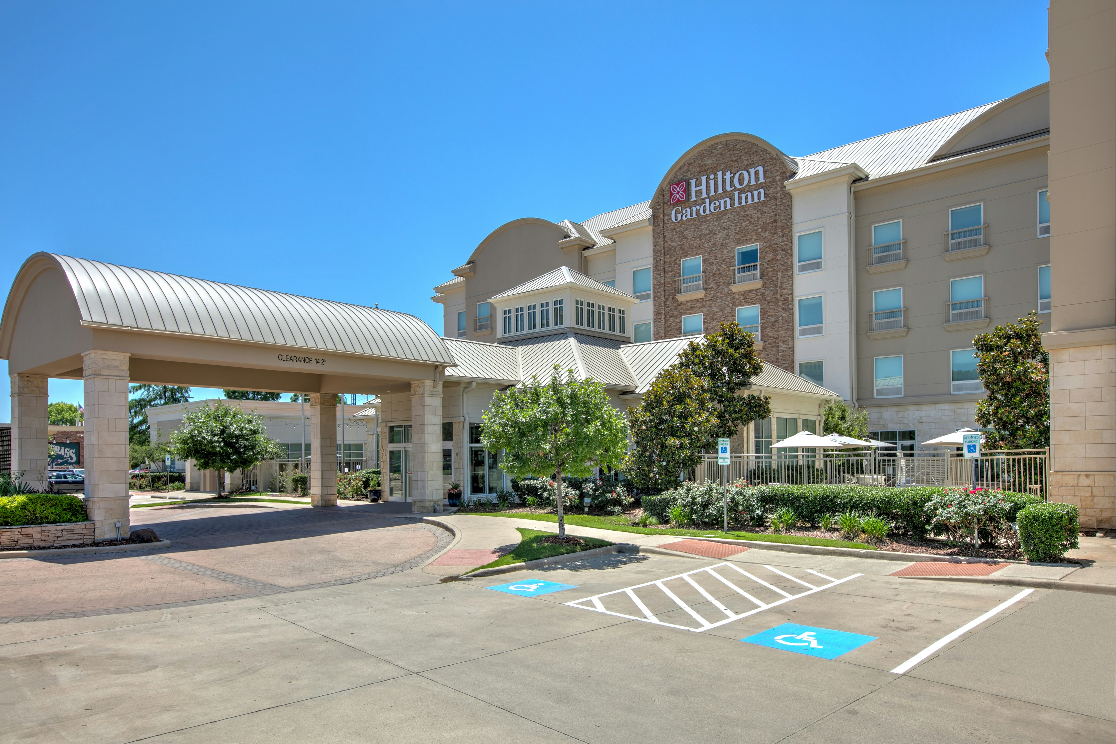 Hilton Garden Inn Dallas/Arlington 64/69