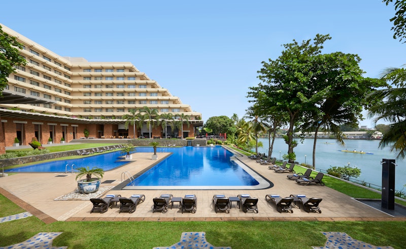 Cinnamon Lakeside Colombo 47/51