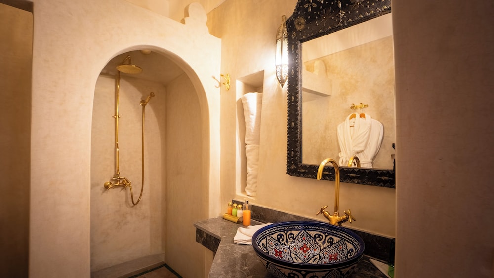 RIAD ALADDIN 74/76