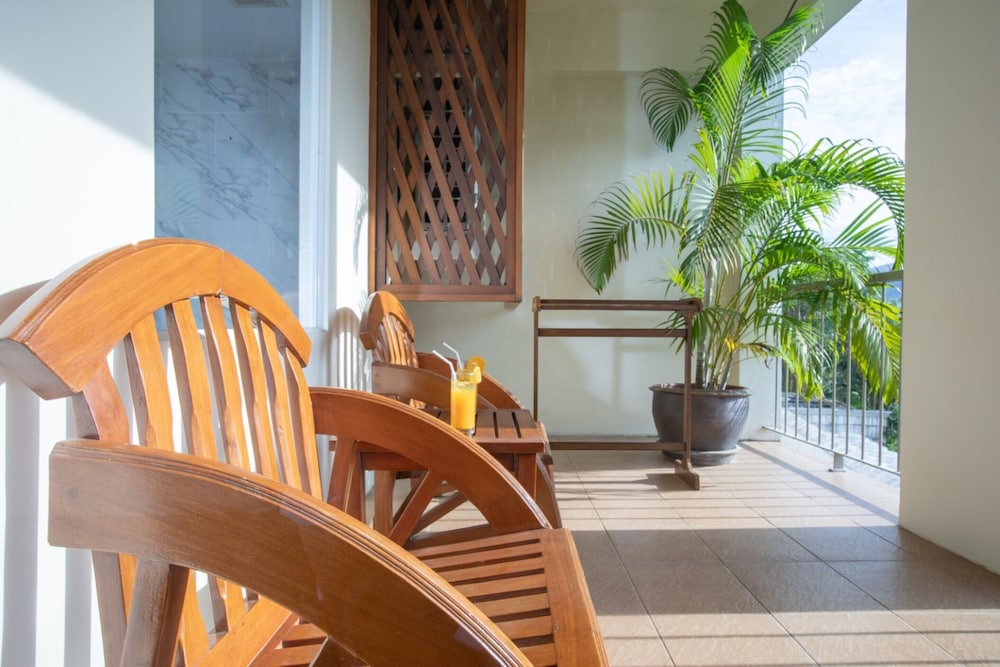 Orchid Garden Hotel 44/64
