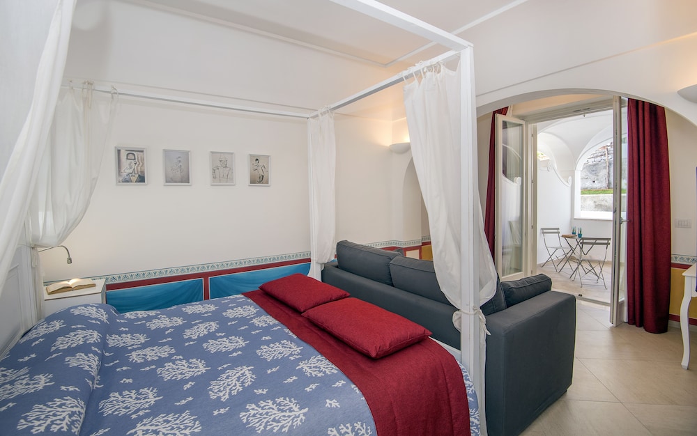 Villa Patrizi 14/42
