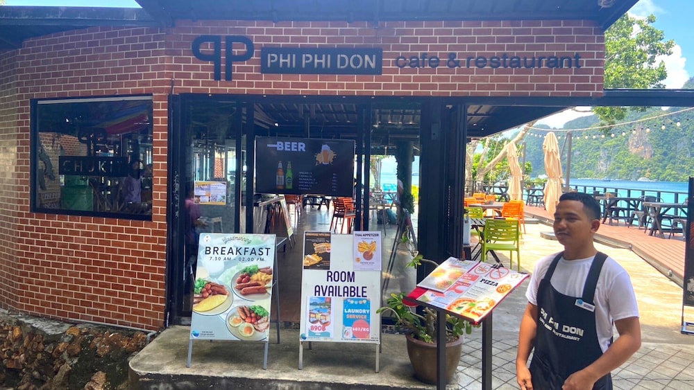 Phi Phi Donchukit Resort 6/40