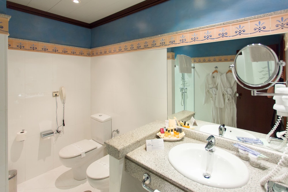 Hotel Soho Boutique Vistahermosa 34/35