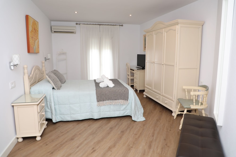 Hostal La Janda 12/66