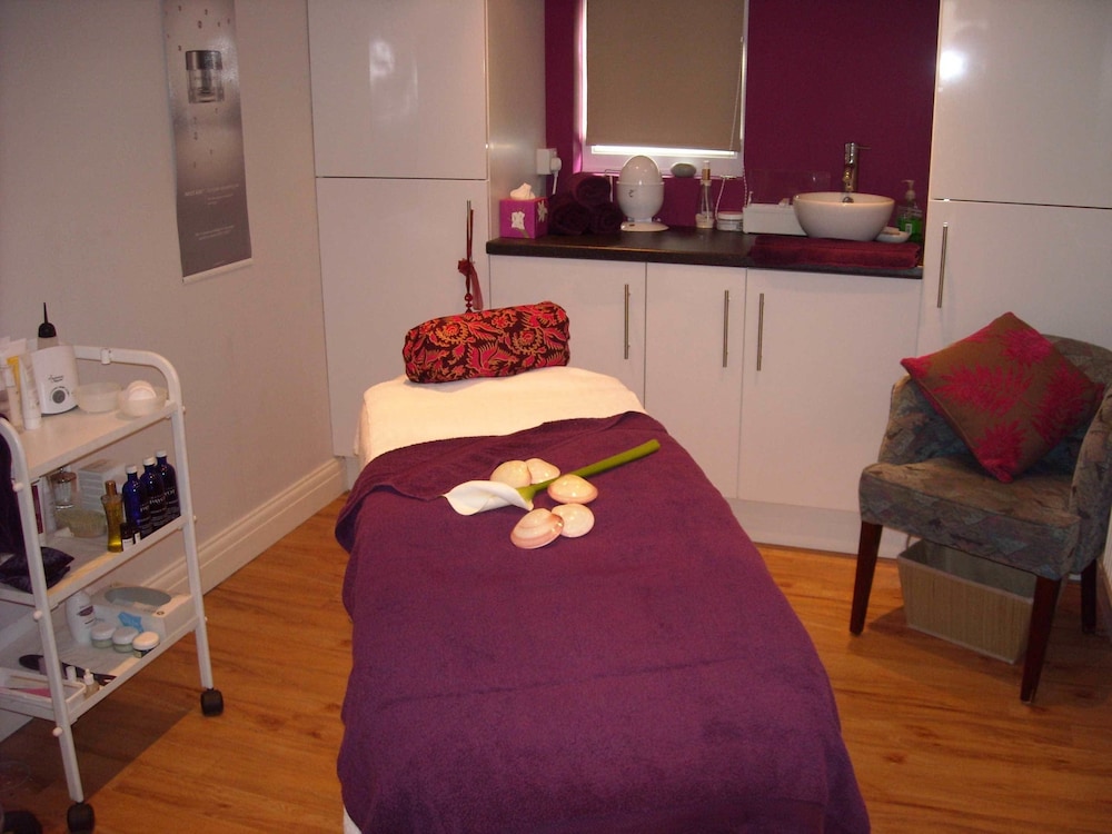 Damson Dene 34/74