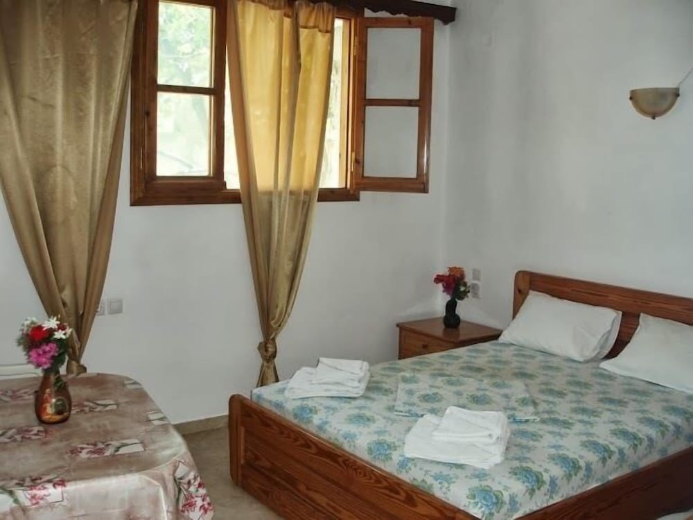 1 BEDROOM, APARTMENT