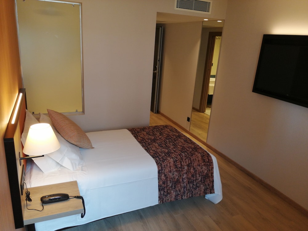 Hotel 3K Porto Aeroporto 13/53