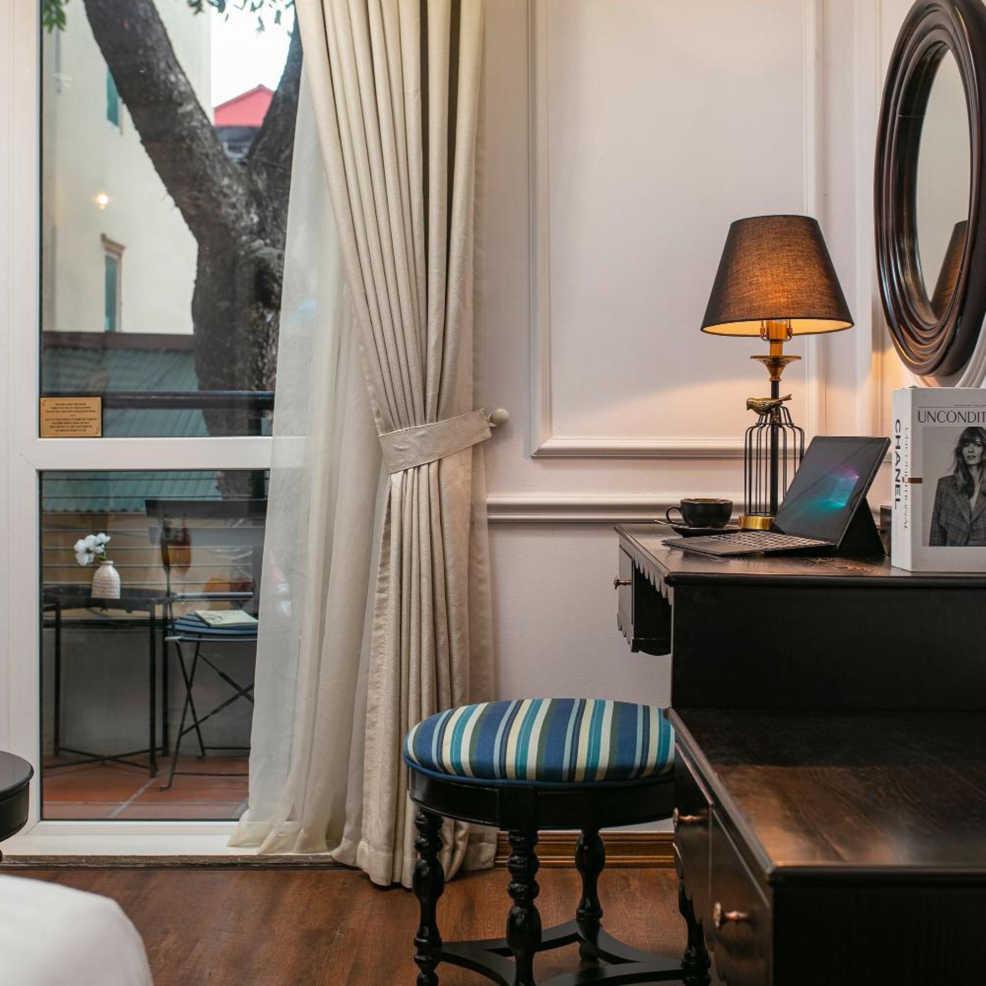 Artisan Boutique Hotel 28/38