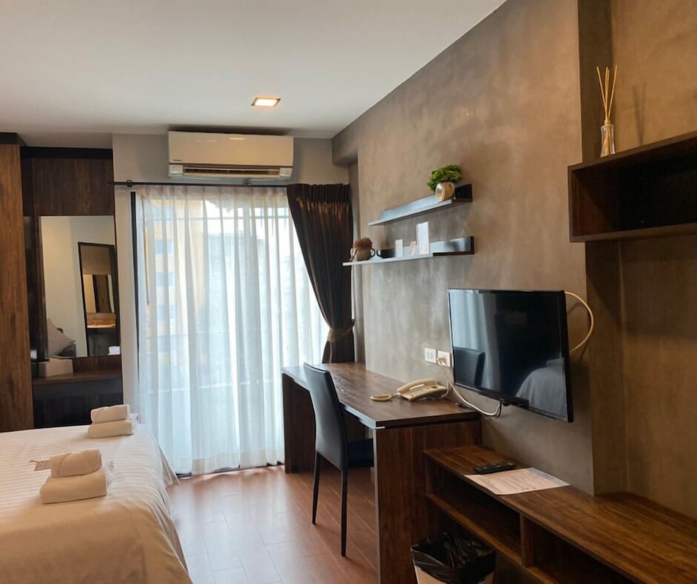 MY LOFT Hotel (ex MY LOFT 2 Ratchadapisek 36) 60/72