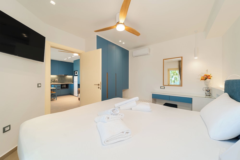 1 Bedroom, Apartment, Side Sea View
