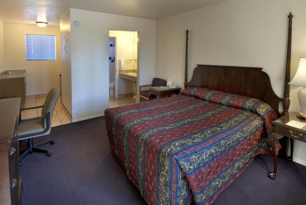 American Executive Inn 18/58