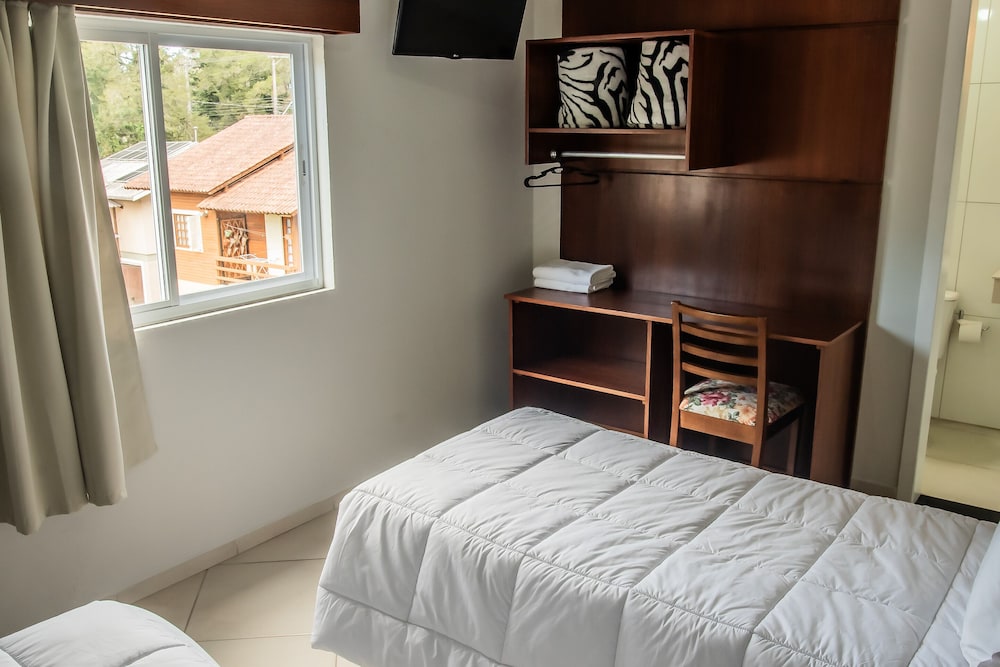 Hotel Petrov 34/60