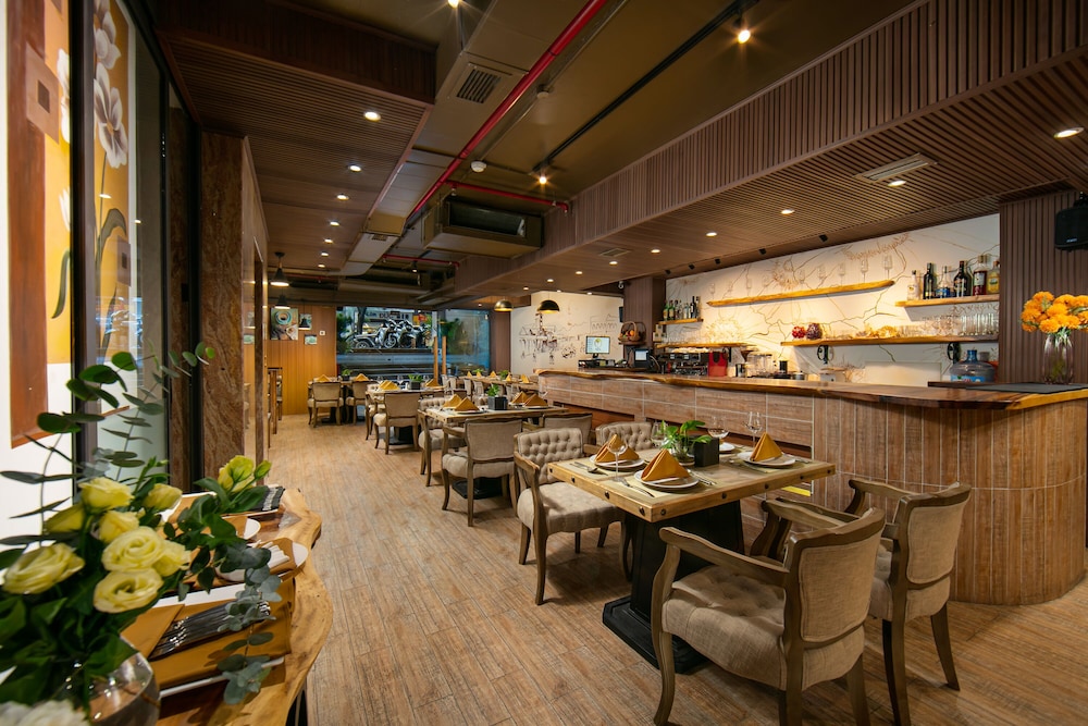 Nesta Hotel Saigon 34/46
