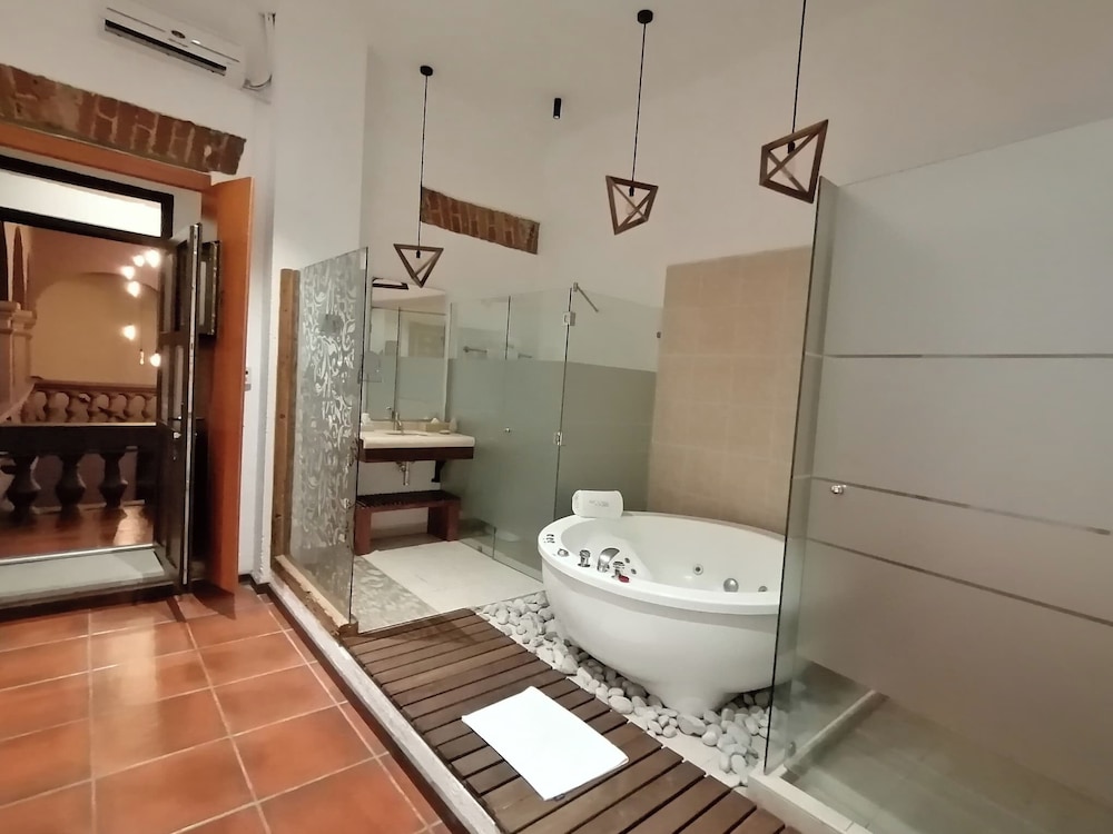 Alqueria de Carrion Hotel Boutique 66/67