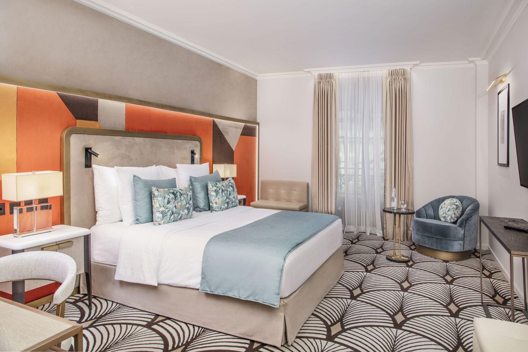 Unique, Classic, Queen Bed