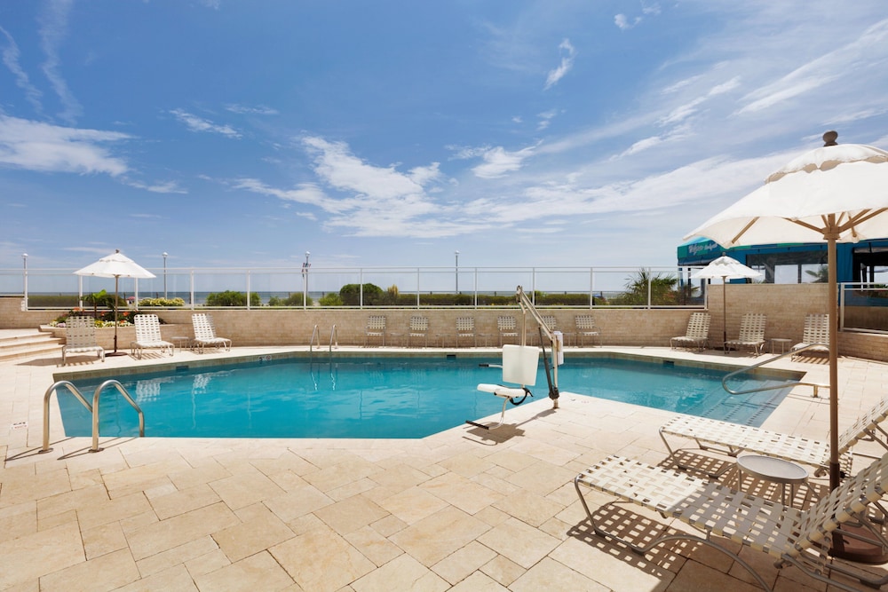 Surfbreak Oceanfront Hotel, Ascend Hotel Collection 8/61