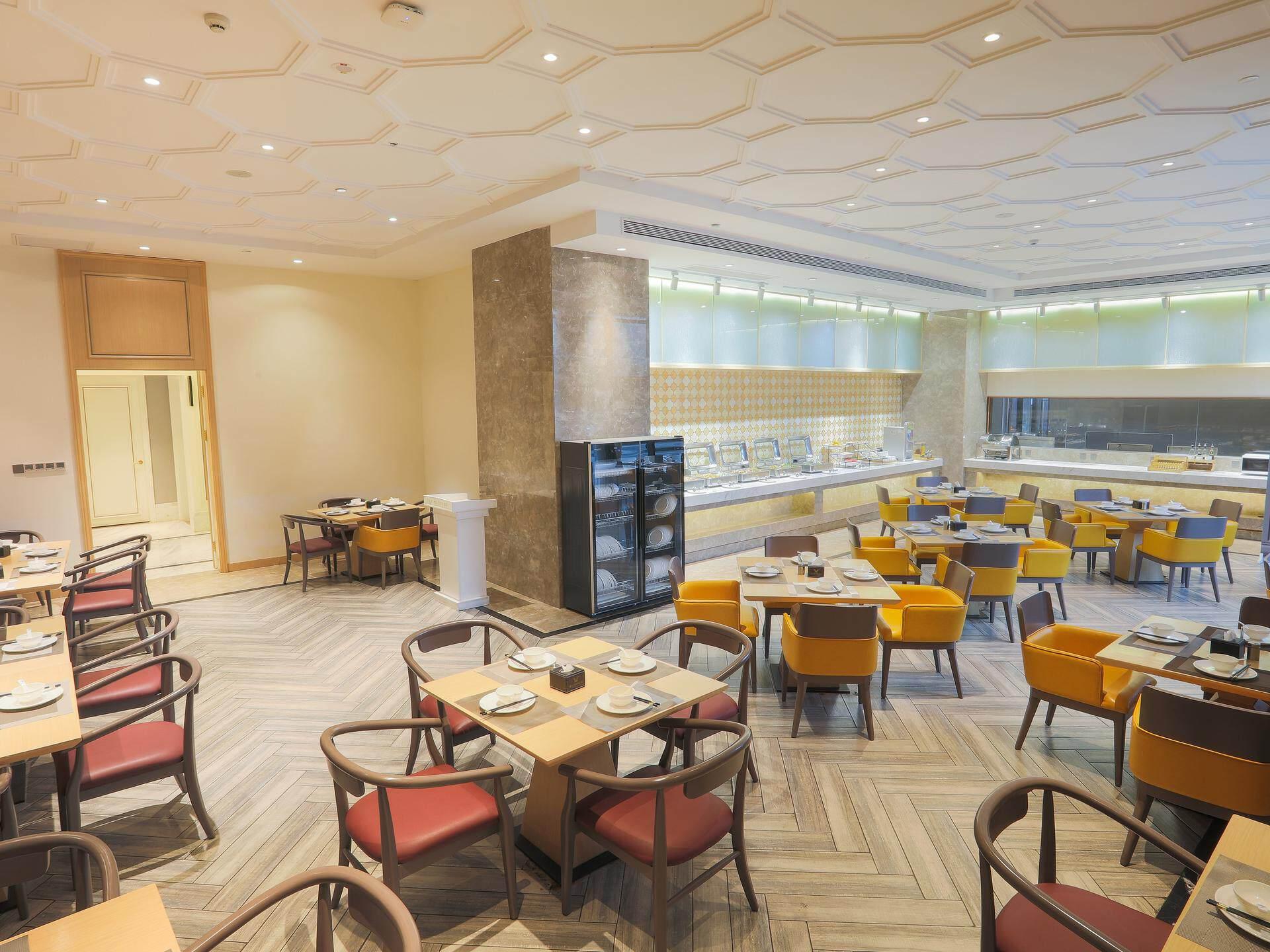 Vienna International Hotel (Chengdu Longquan Automobile City Aviation Academy Branch) 34/45