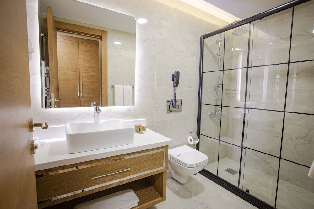 Bahcelievler Hotels 48/50