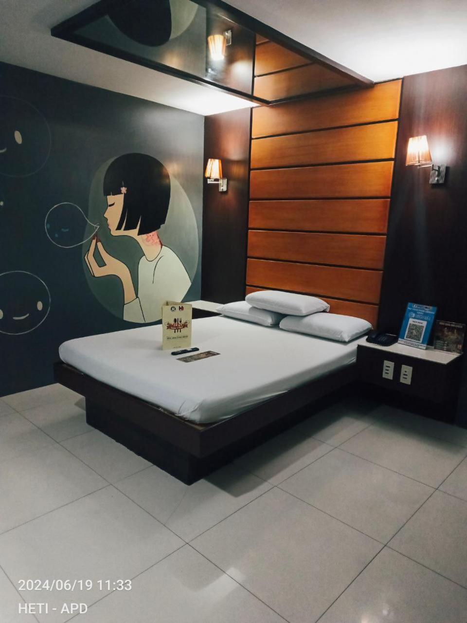 1 Bedroom, Mega, Suite