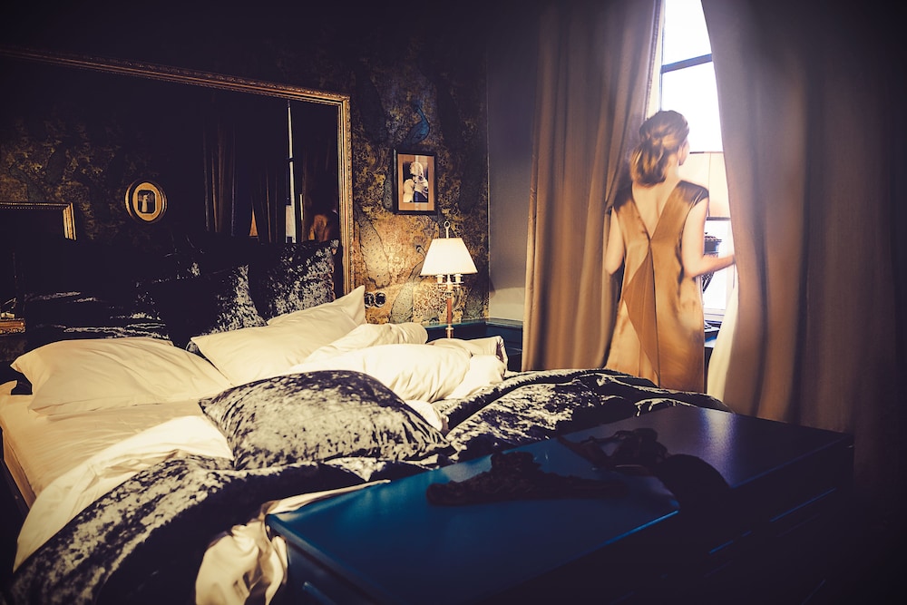 Hotel Pigalle 39/71