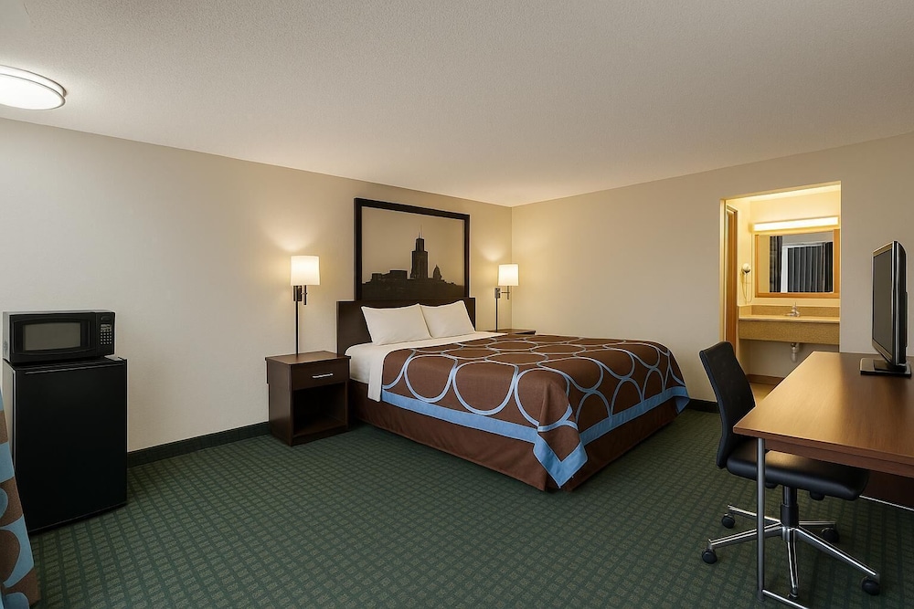 غرفة بسرير كينج، Super 8 By Wyndham Lantana West Palm Beach 3/10