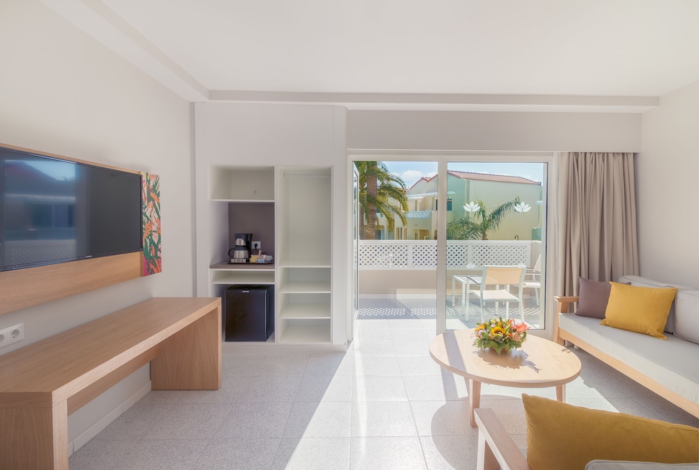 Hotel LIVVO Koala Garden 39/66